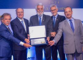 Joel Jaloto recebe Medalha de Mérito do Transporte